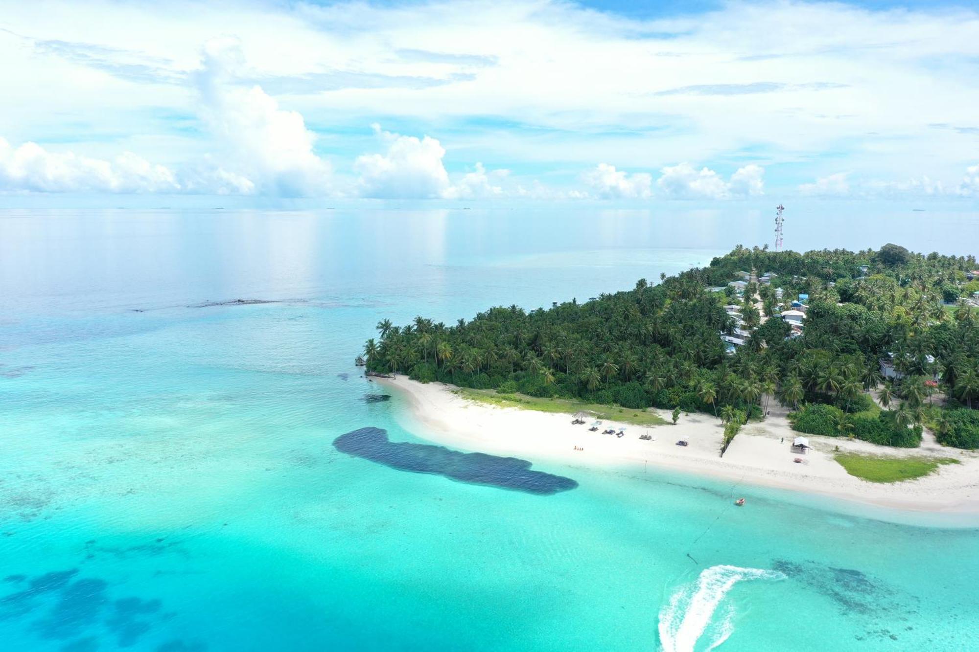 Manta Sea View Himandhoo Hotell Exteriör bild