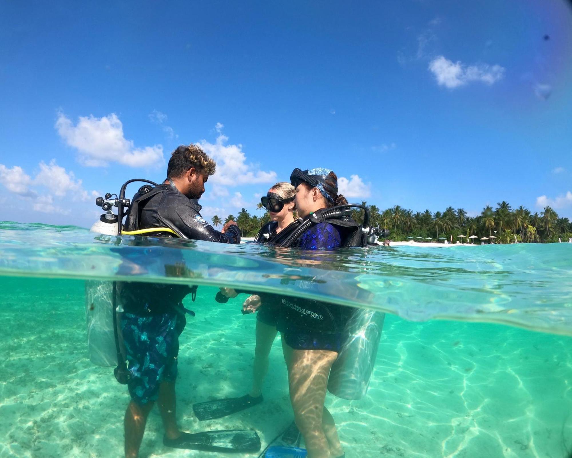 Manta Sea View Himandhoo Hotell Exteriör bild